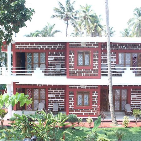 Hill View Beach Resort Varkala Esterno foto