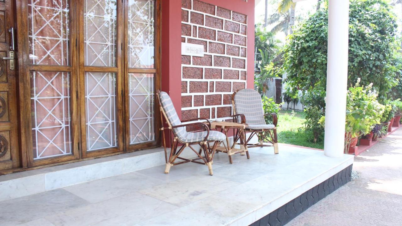 Hill View Beach Resort Varkala Esterno foto