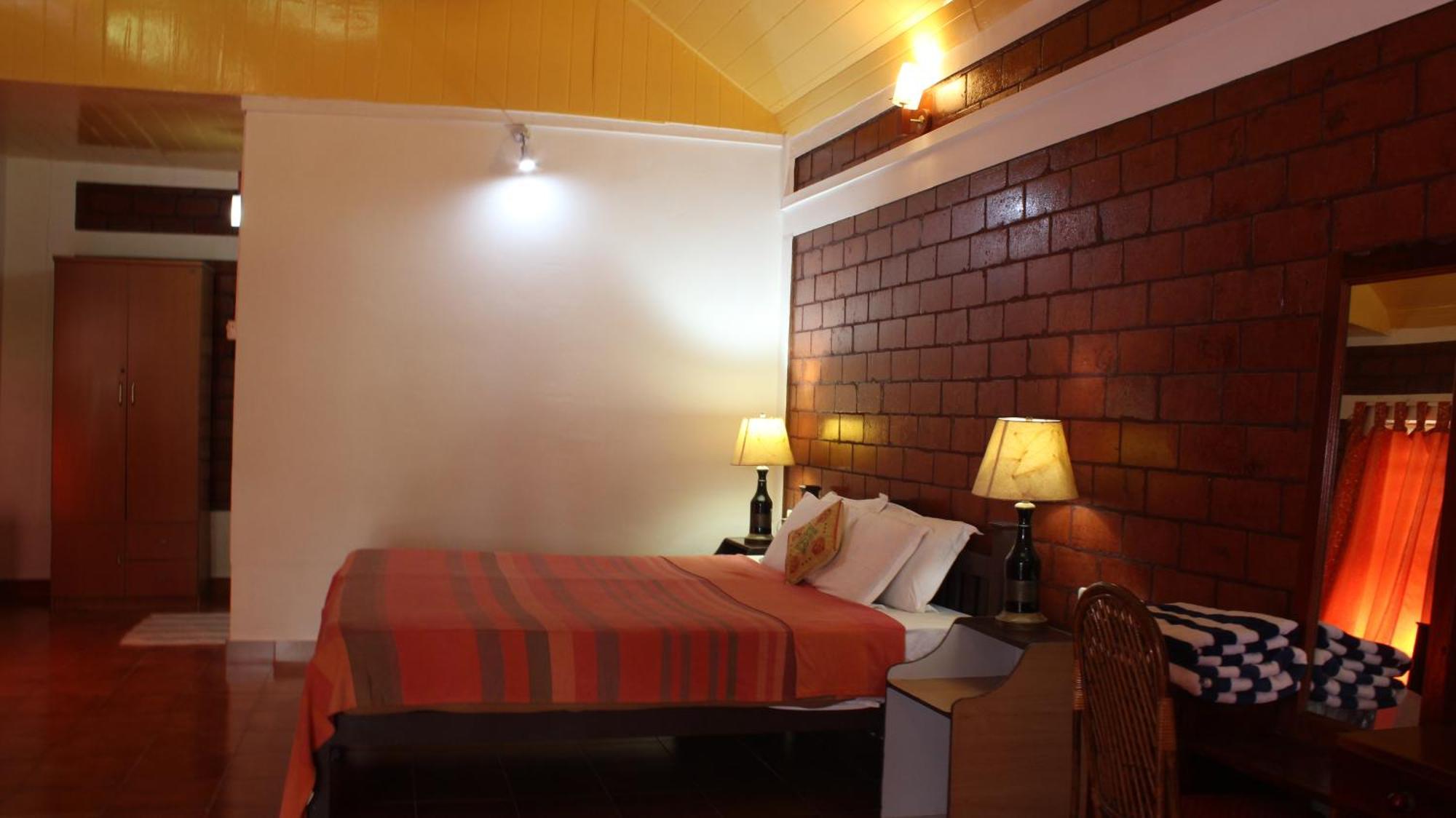 Hill View Beach Resort Varkala Esterno foto