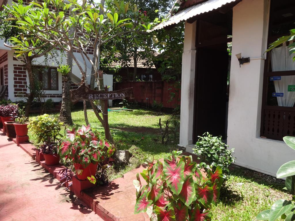 Hill View Beach Resort Varkala Esterno foto