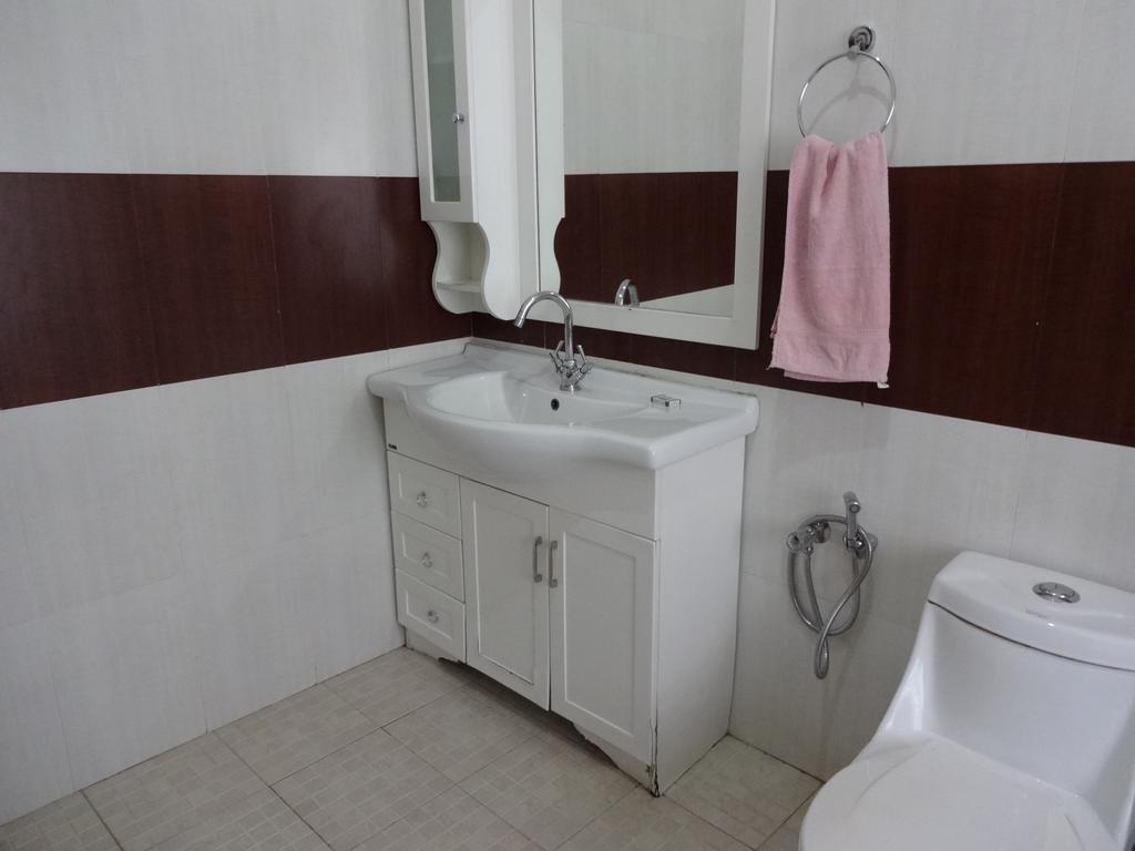 Hill View Beach Resort Varkala Esterno foto