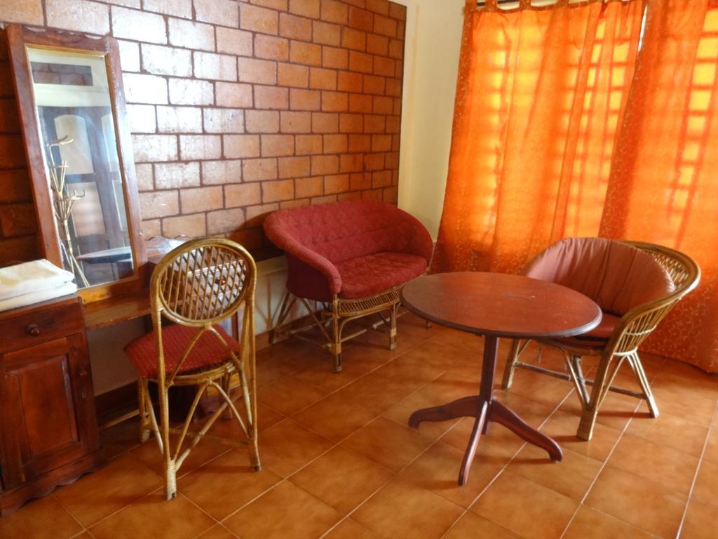 Hill View Beach Resort Varkala Esterno foto